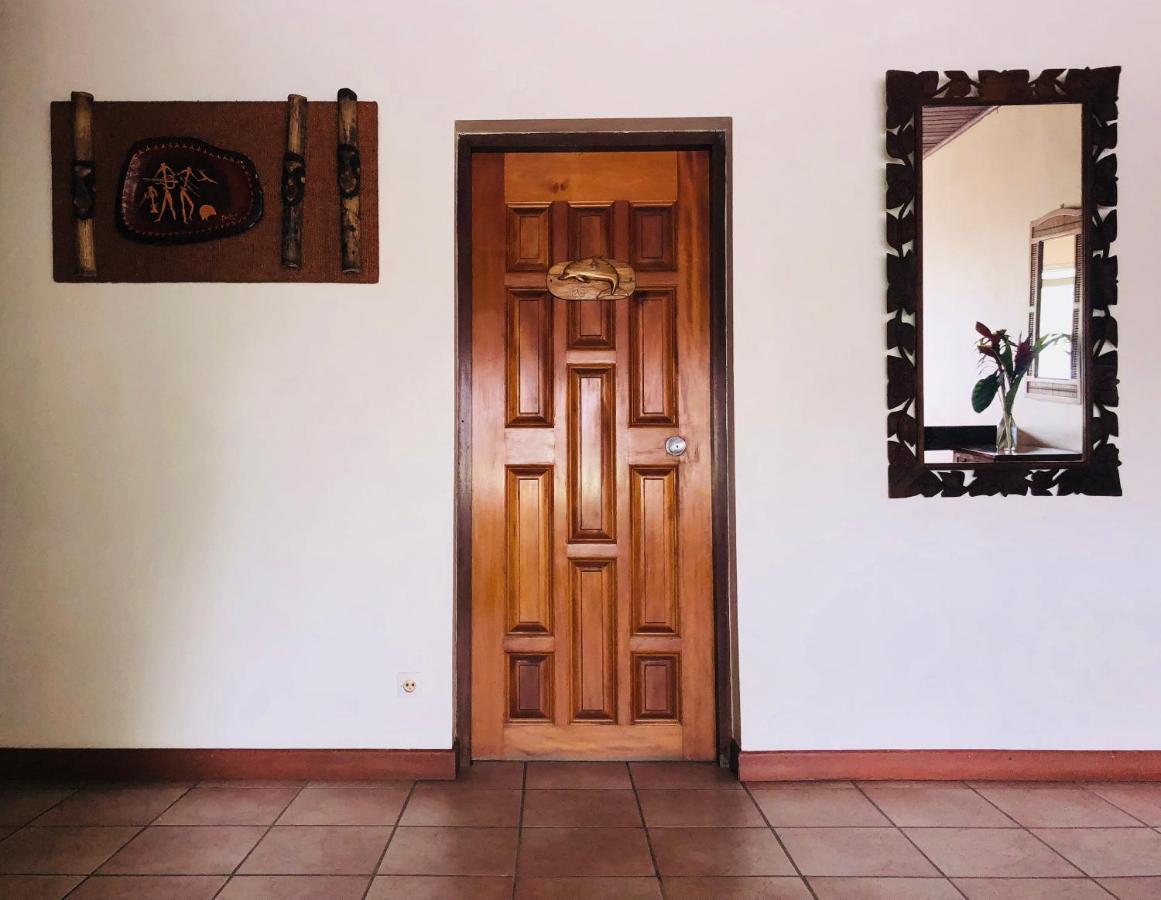Hotel Santo Vanuatu Луганвил Екстериор снимка