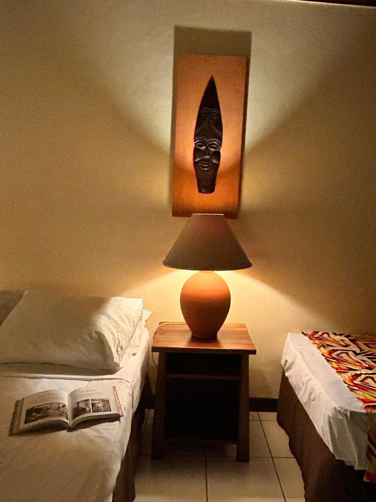 Hotel Santo Vanuatu Луганвил Екстериор снимка