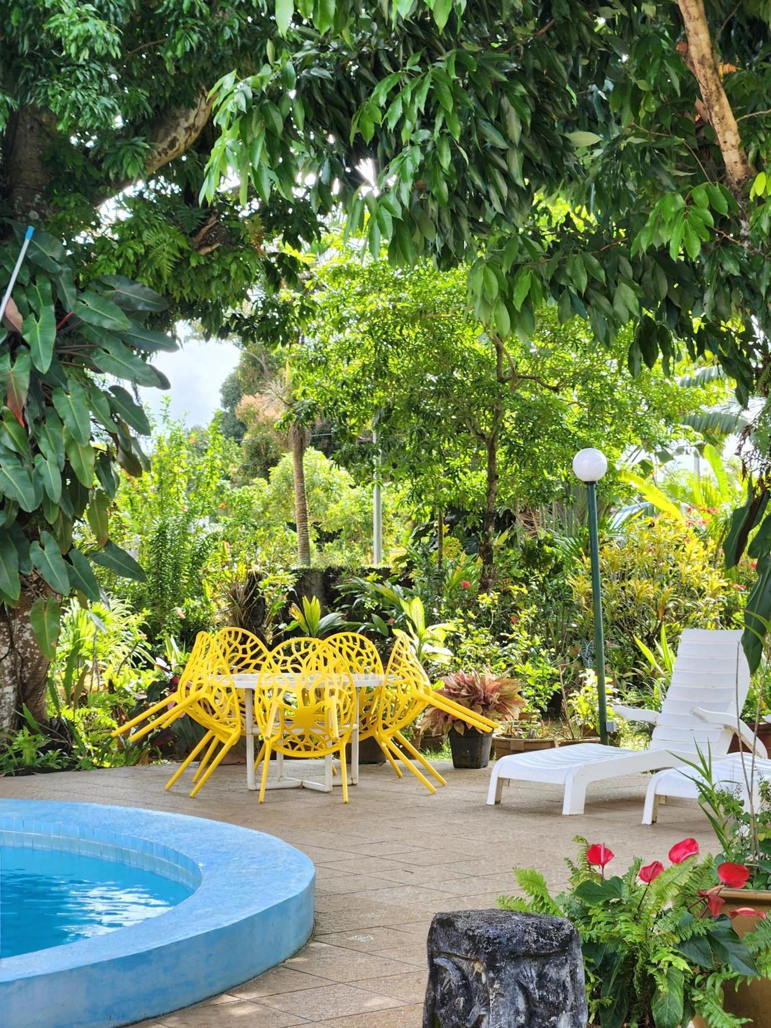 Hotel Santo Vanuatu Луганвил Екстериор снимка