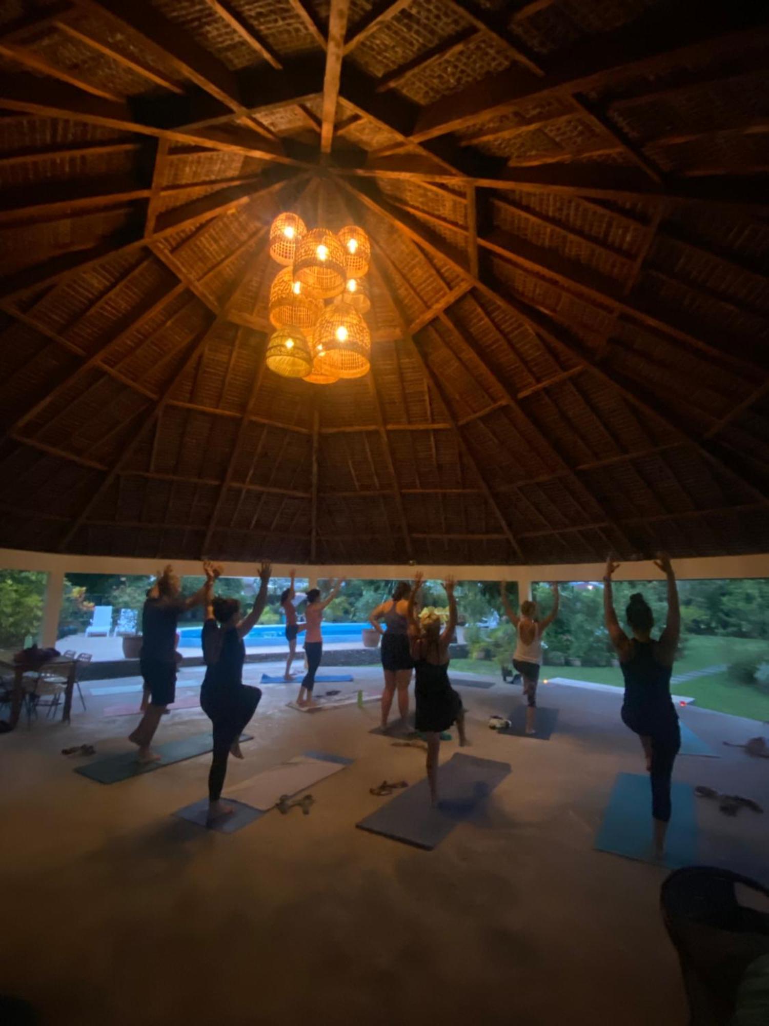 Hotel Santo Vanuatu Луганвил Екстериор снимка