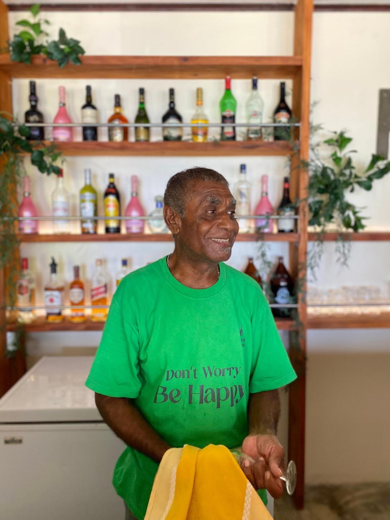 Hotel Santo Vanuatu Луганвил Екстериор снимка