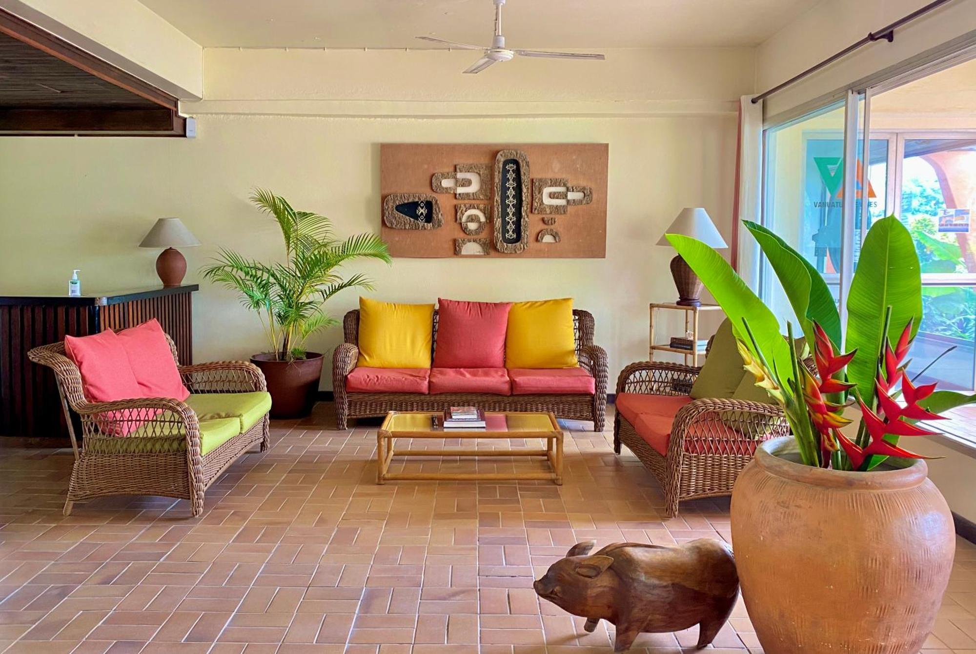 Hotel Santo Vanuatu Луганвил Екстериор снимка
